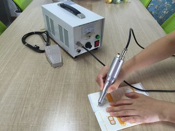 faca de corte ultrassônica ultrassônica portátil da máquina de corte 40Khz para folhas do PC de 0.01~m